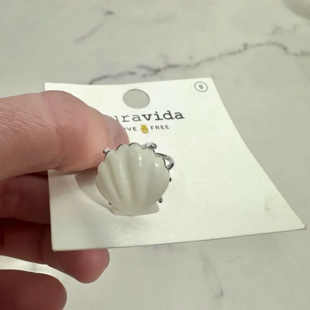 Pura Vida White Grande Shell Ring NWT Size 8 Beach Vacation Coastal Chic